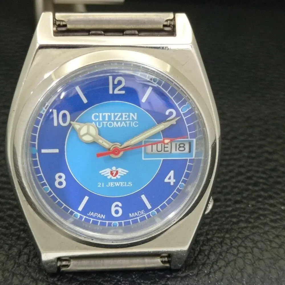 Vintage 1994 Citizen Automatic Mens Silver Watch W/daydate & Blue accents